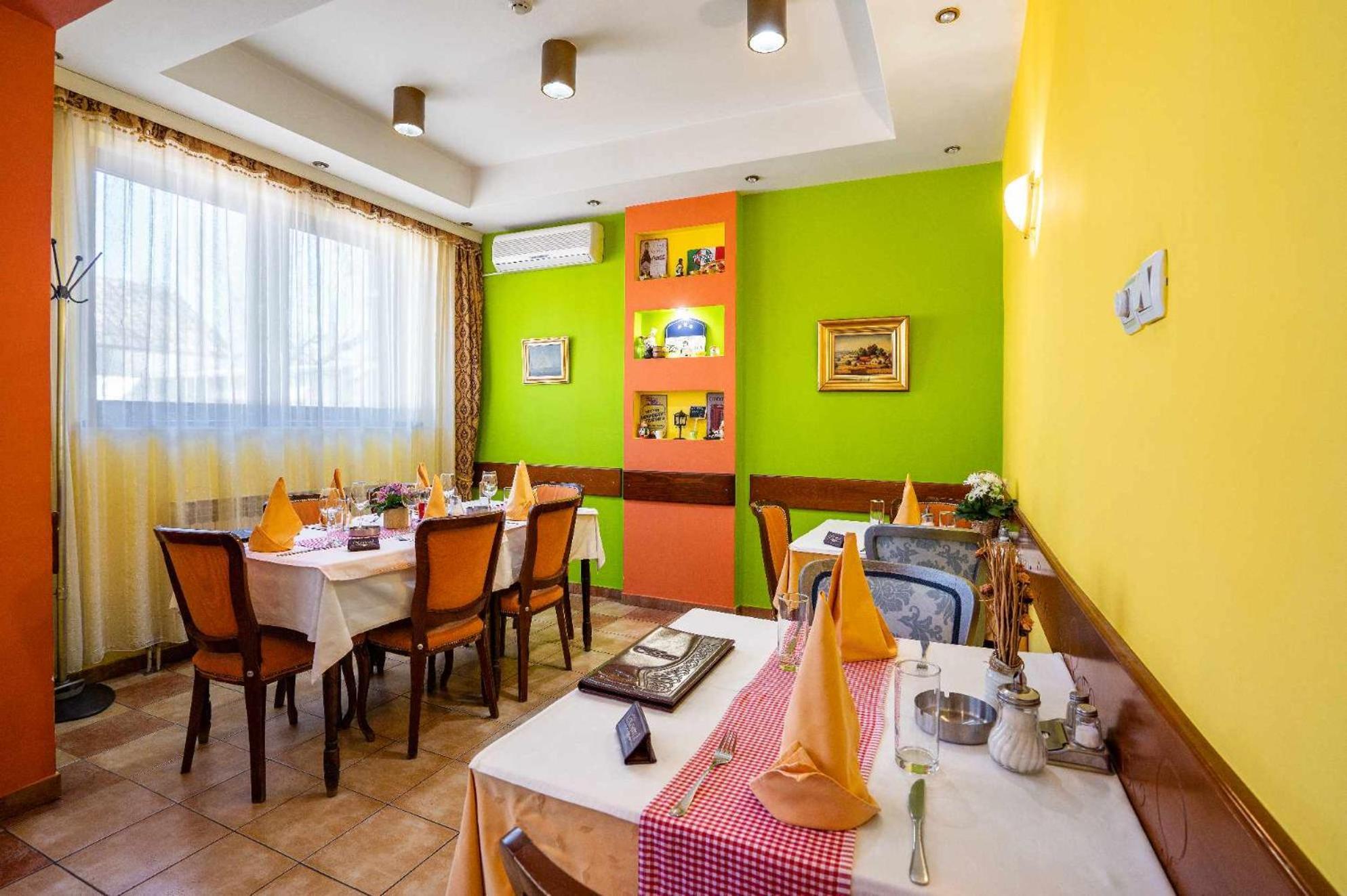 Hotel Vila Sunce Stara Pazova Luaran gambar