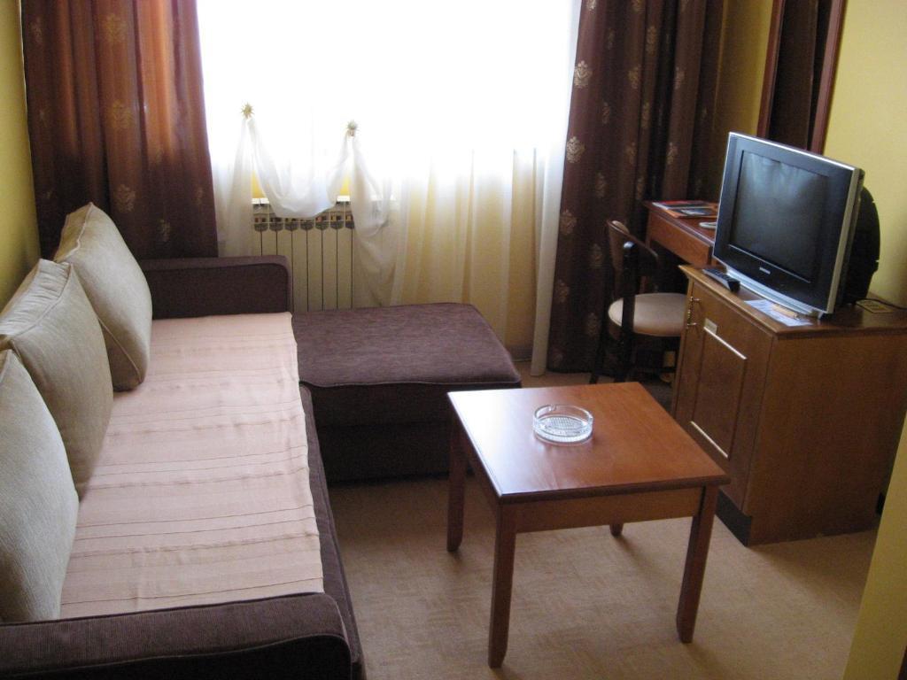 Hotel Vila Sunce Stara Pazova Bilik gambar