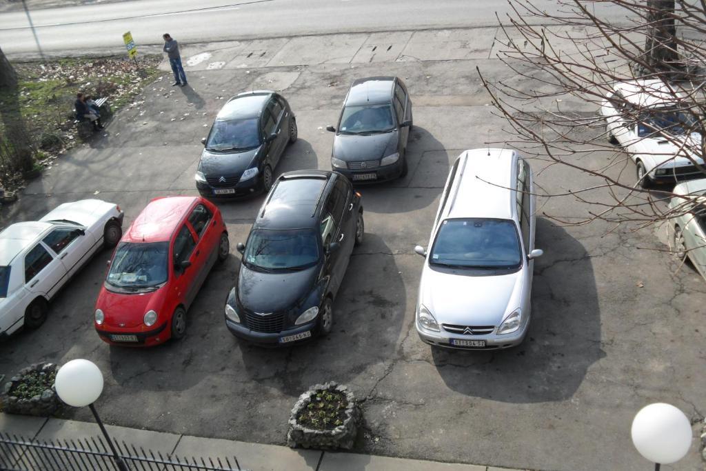 Hotel Vila Sunce Stara Pazova Luaran gambar