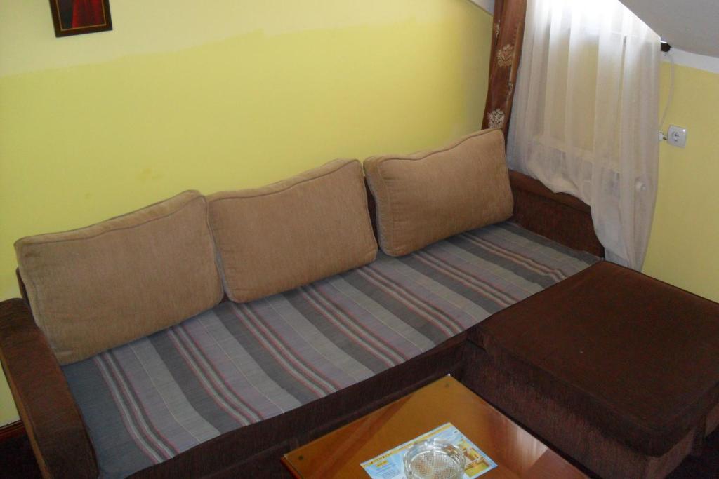 Hotel Vila Sunce Stara Pazova Bilik gambar